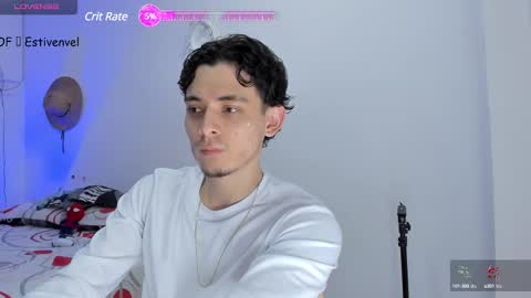 estivenvel online show from February 25, 12:45 pm