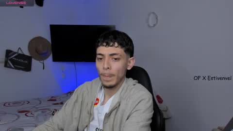 estivenvel online show from October 5, 9:57 am