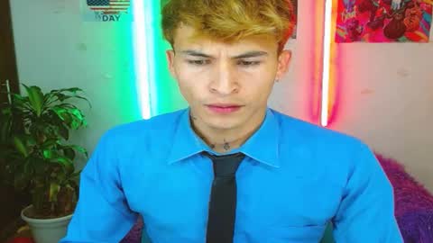 Snapshot of estrellita__jordan chatting on March 6, 12:21 am JORDAN online show from March 6, 12:21 am