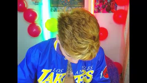 Snapshot of estrellita__jordan chatting on February 14, 12:41 am JORDAN online show from February 14, 12:41 am