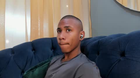 King Ethan online show from January 11, 2:36 pm