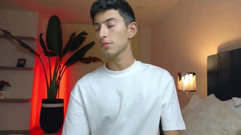 Joan online show from December 22, 4:31 am