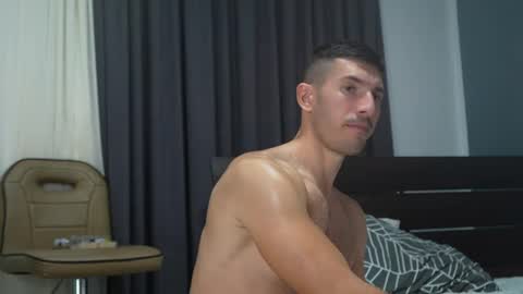 David Alex online show from December 4, 8:18 pm