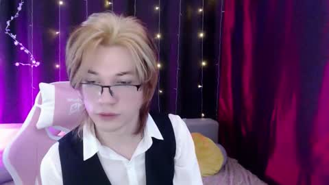 evan_reinhart online show from January 13, 3:11 am