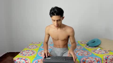 Snapshot of evans_collins24 chatting on January 11, 11:56 pm Evans collins24 online show from January 11, 11:56 pm