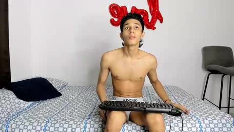 Snapshot of evans_collins24 chatting on October 9, 1:32 am Evans collins24 online show from October 9, 1:32 am