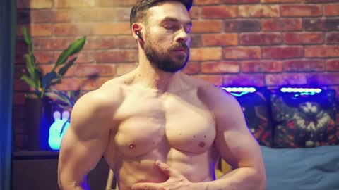 David online show from April 1, 8:50 pm