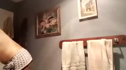 Snapshot of evolvingmass chatting on December 4, 6:39 pm evolvingmass online show from December 4, 6:39 pm