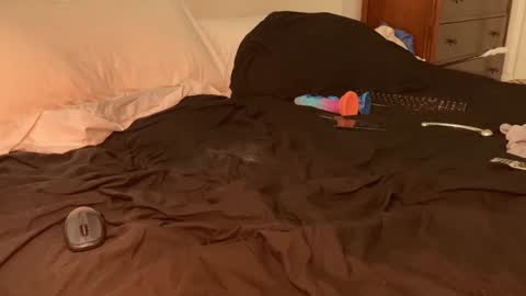 exhibitp online show from December 19, 4:57 pm