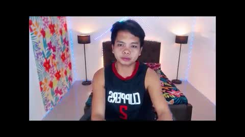 JOHNDAVE online show from February 22, 1:45 pm