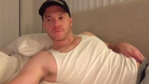 Travis online show from December 24, 10:22 am