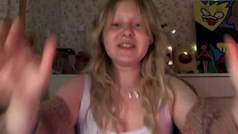 Risha online show from February 11, 3:40 pm