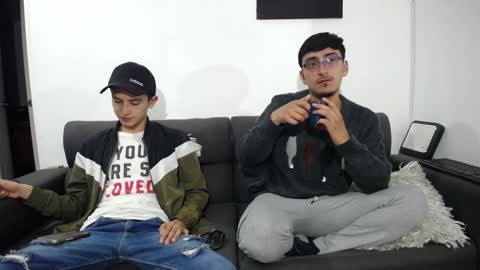 FallGays online show from December 30, 12:43 am