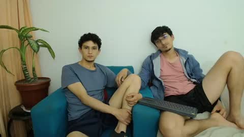 FallGays online show from April 9, 2:09 am