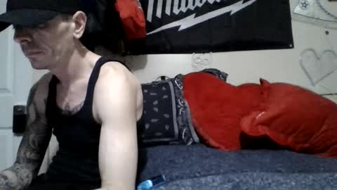 fantasyDesire83 online show from April 4, 8:39 pm