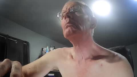 fantasyresort online show from April 7, 3:06 am