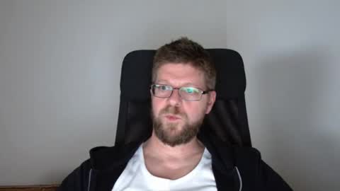 fattenmenow online show from May 28, 9:02 pm