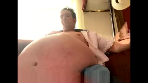 feedmyhugebelly online show from April 21, 9:54 pm