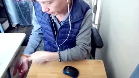 felixlau online show from January 7, 4:39 am