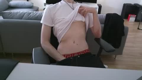 felixsagg online show from June 19, 9:15 am