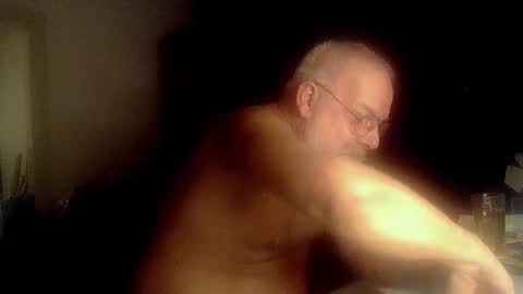 Snapshot of femdom_sub chatting on October 26, 4:36 am femdom_sub online show from October 26, 4:36 am