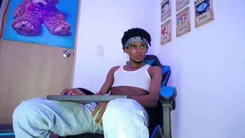 Snapshot of fernando_perezx chatting on October 19, 10:02 pm fernando online show from October 19, 10:02 pm