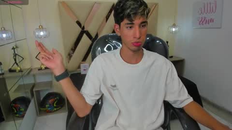 FER PHOENIX online show from October 10, 3:55 am