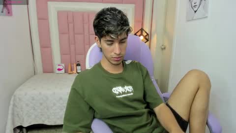 FER PHOENIX online show from April 10, 6:20 am