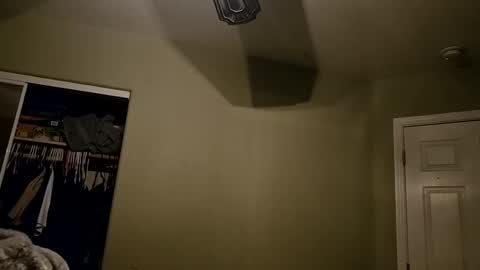 fightusfire32 online show from January 13, 5:55 am