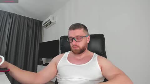 FindomGuyXXX online show from January 17, 4:32 pm