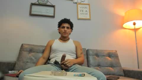 fire_boy69 online show from December 2, 6:44 pm