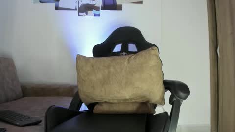 FRAIDER online show from April 18, 7:07 pm