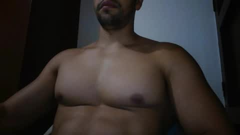 fitchestabs_69 online show from June 4, 3:12 am