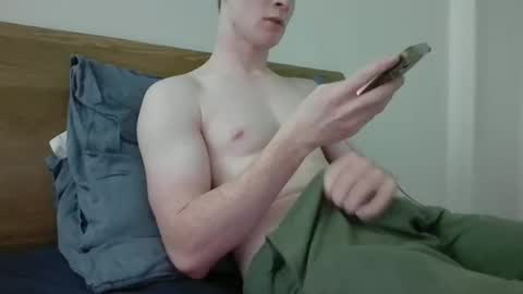 Snapshot of fitginger2005 chatting on March 6, 11:36 am FitGinger2005 online show from March 6, 11:36 am