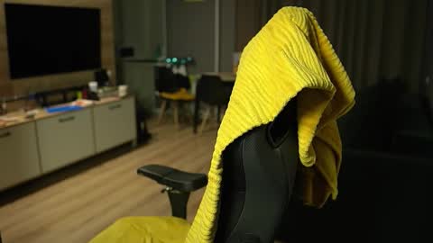 Eren.  online show from March 6, 7:22 pm