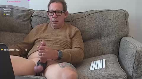 Flickrbrite online show from April 20, 8:00 pm