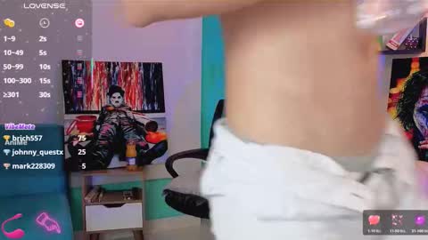 flowers109 online show from February 17, 11:58 pm