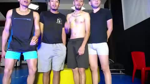 flyckers online show from February 3, 12:03 pm