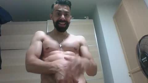 fonsi924 online show from November 5, 10:45 pm