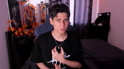 Foxicfu online show from November 14, 9:44 am