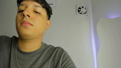 Castiglioni online show from March 8, 3:59 am