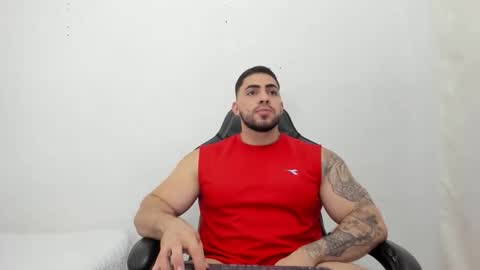 frank_foxx1 online show from February 25, 3:40 am