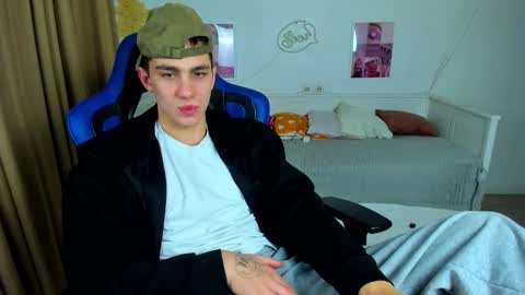 Frank online show from November 18, 6:06 am