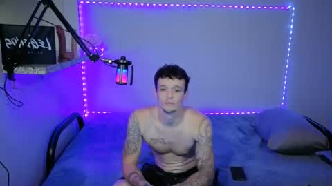 Snapshot of frankoafterdark chatting on September 15, 2:36 am Franco online show from September 15, 2:36 am