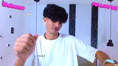 Franvill trato online show from September 30, 8:34 pm