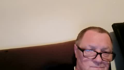 Wolfi online show from May 12, 6:27 pm