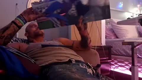 frednate8383 online show from June 21, 3:23 am