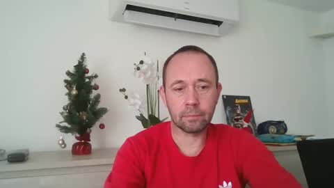 fredodu41 online show from December 15, 1:11 pm