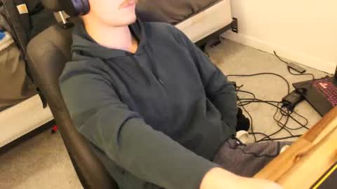 freeforyourpleasure online show from November 18, 4:49 am