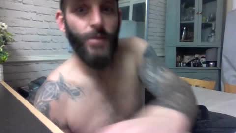 freemindedguyuk online show from February 2, 7:09 am